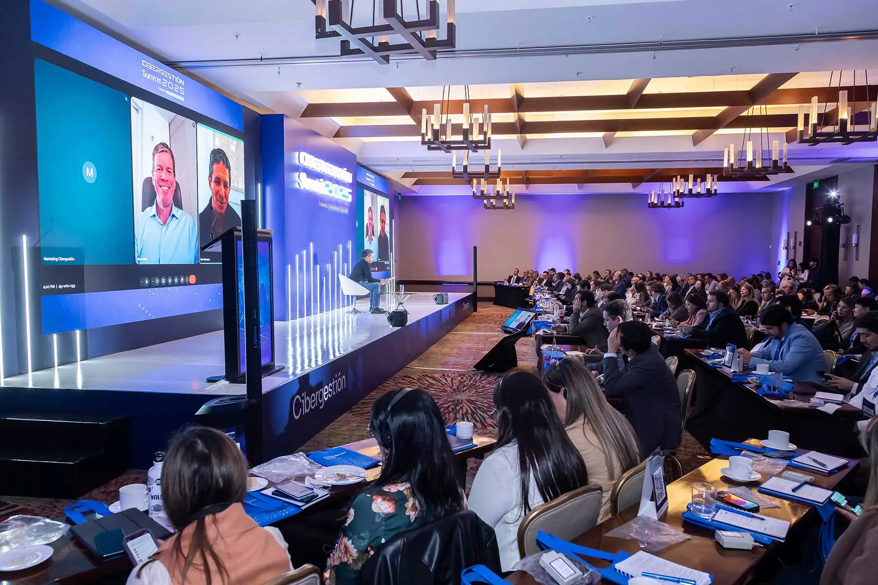 Panel Mejores experiencias de transformación digital e IA en EEUU